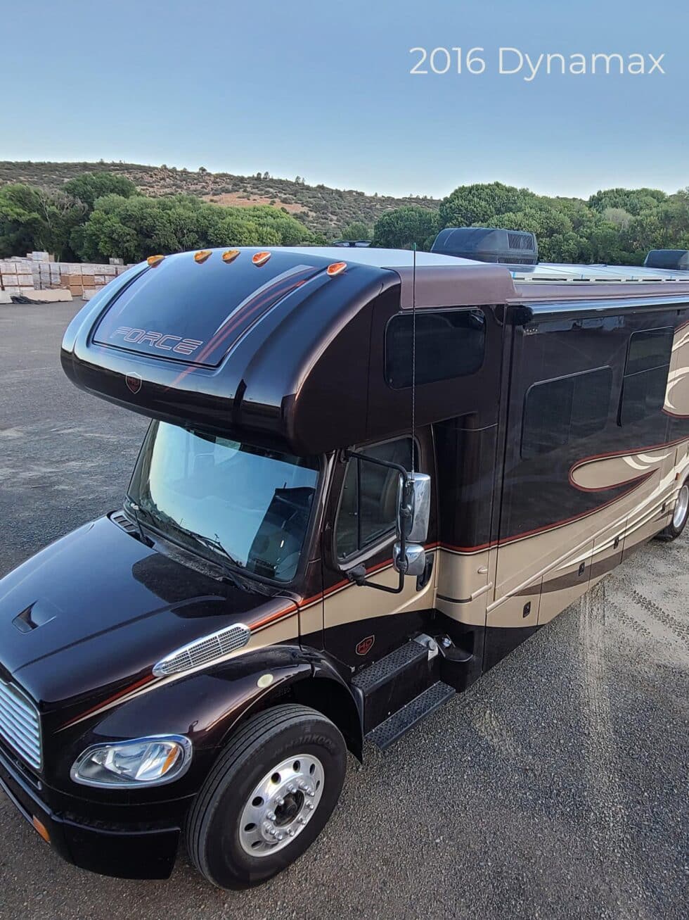 Class C RV in Arizona getting roof repaired